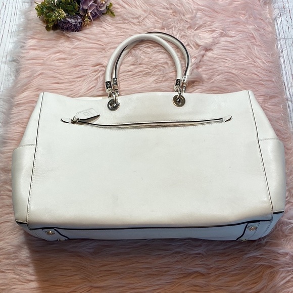 Luna by LaVoie Alex Bianco White Leather Tote Handbag - Picture 11 of 13